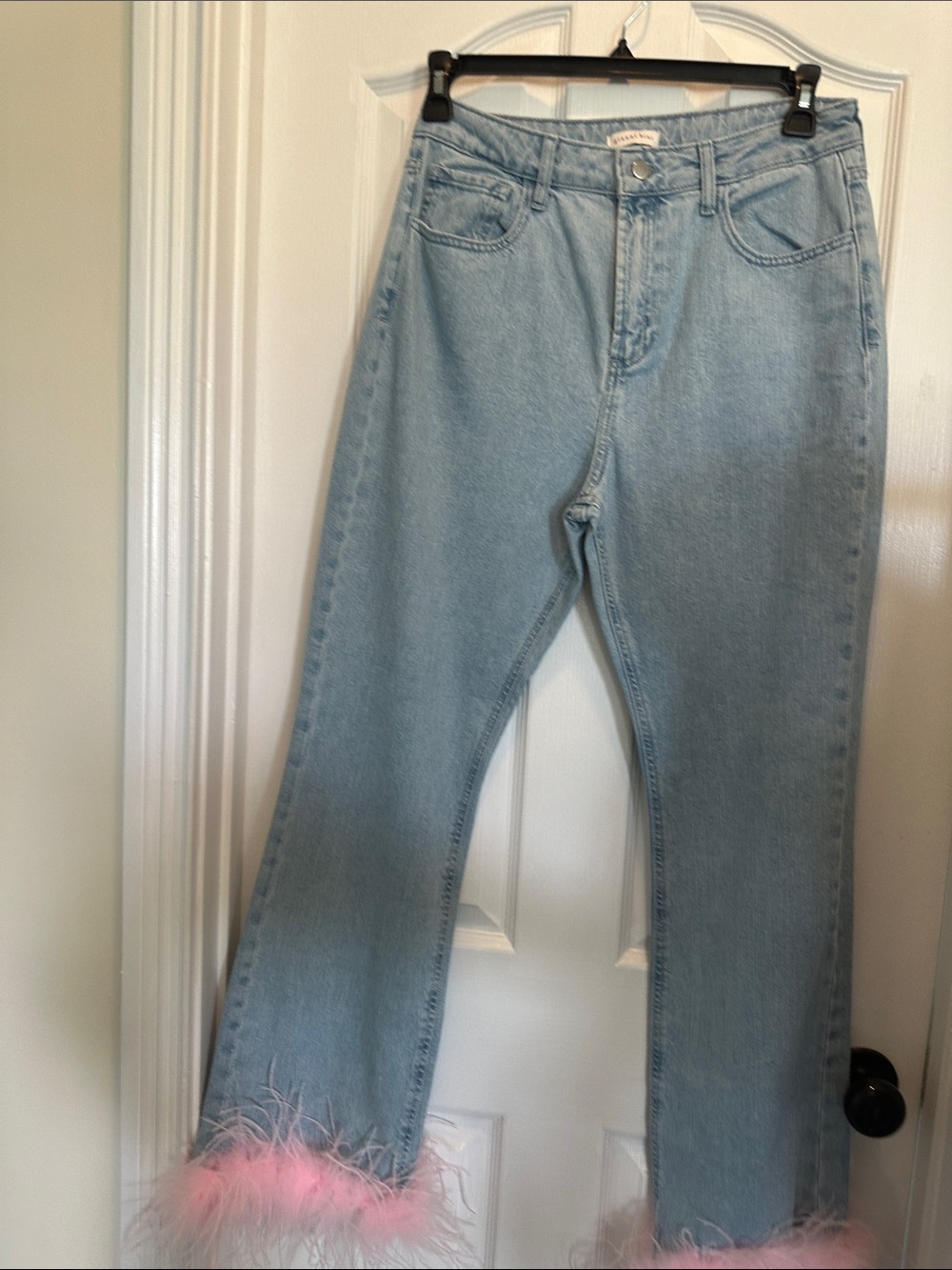 Gianni Bini Light Blue Bootcut Jeans with Pink Feather Trim- New w/o tag. Sz 10